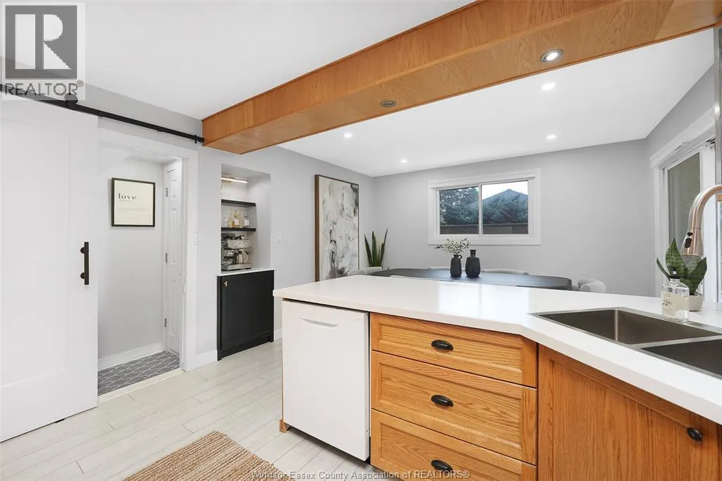 1331 CLOVELLY DRIVE