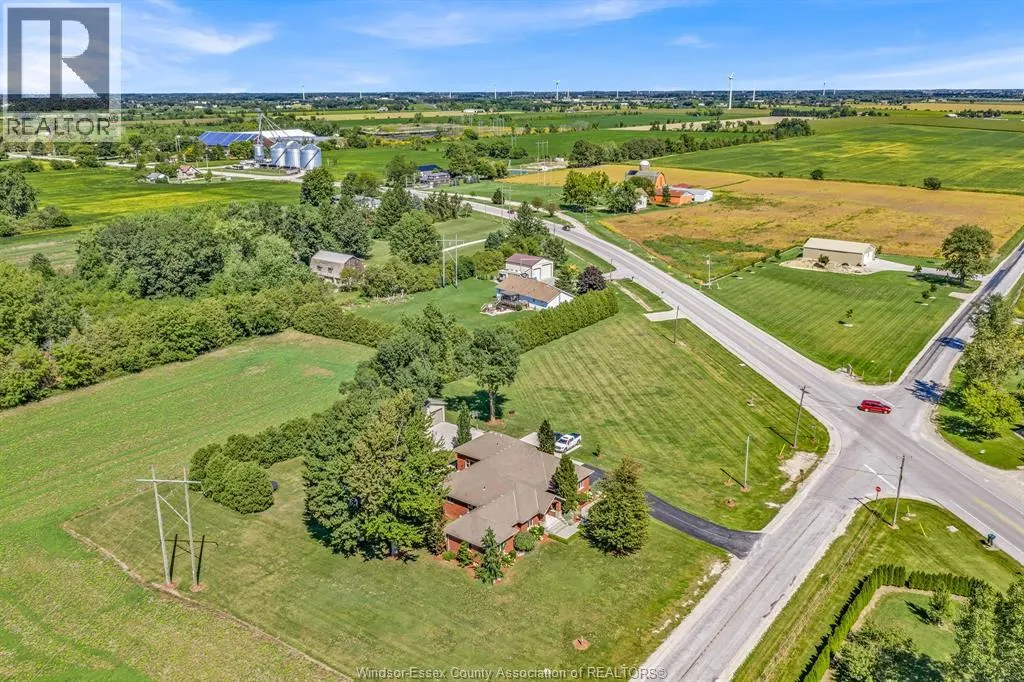 374 INMAN Sideroad
