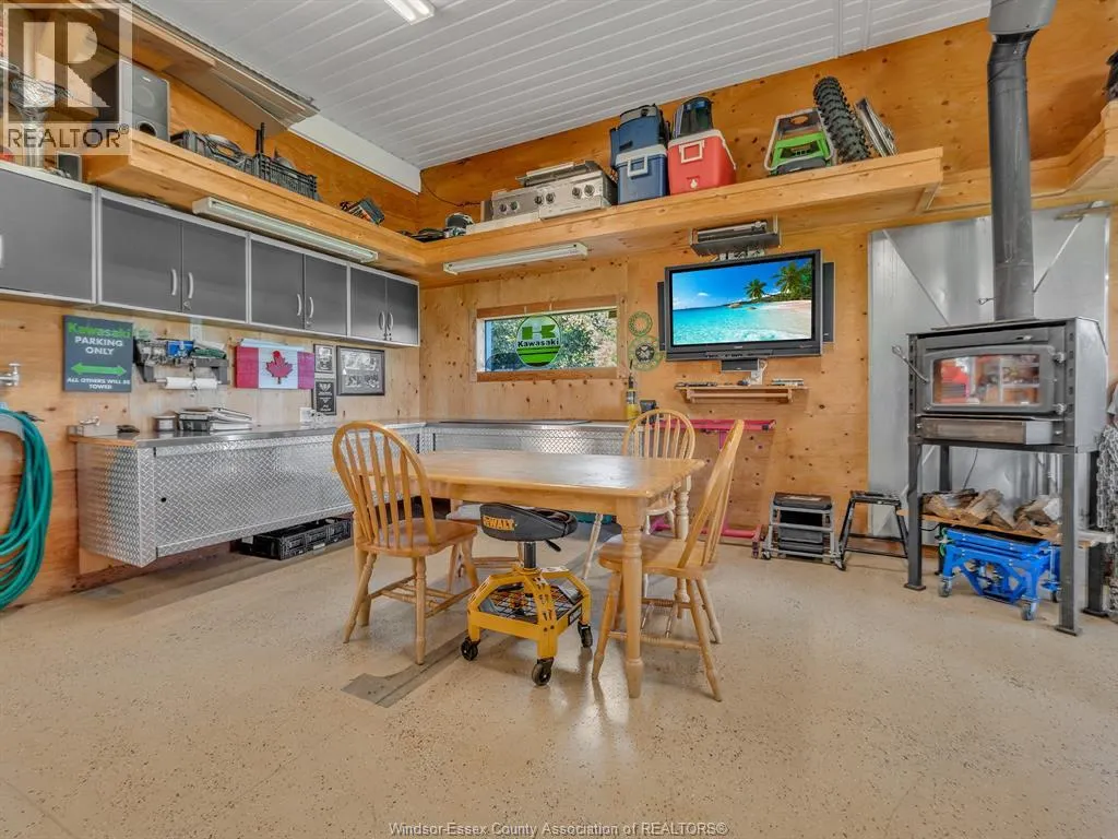 374 INMAN Sideroad