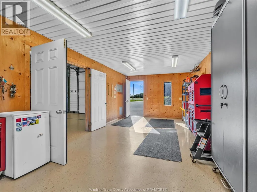 374 INMAN Sideroad