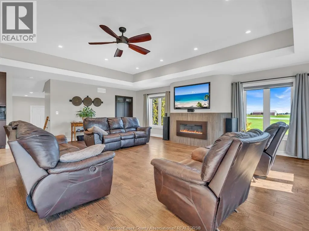 374 INMAN Sideroad