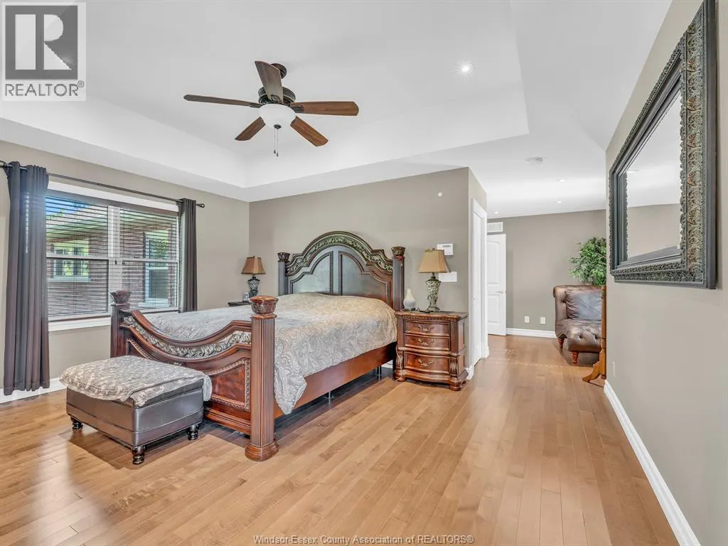 374 INMAN Sideroad