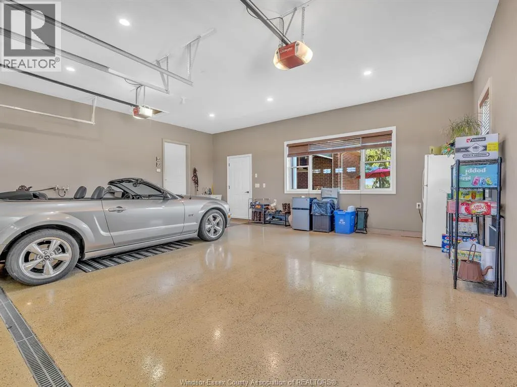 374 INMAN Sideroad