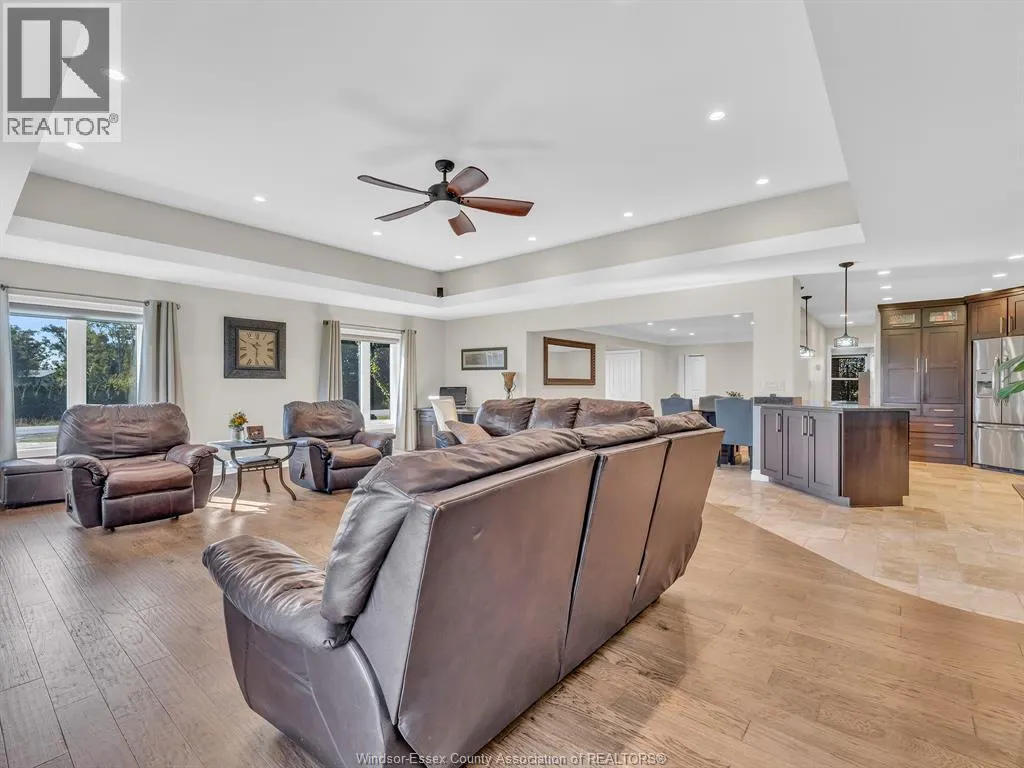 374 INMAN Sideroad
