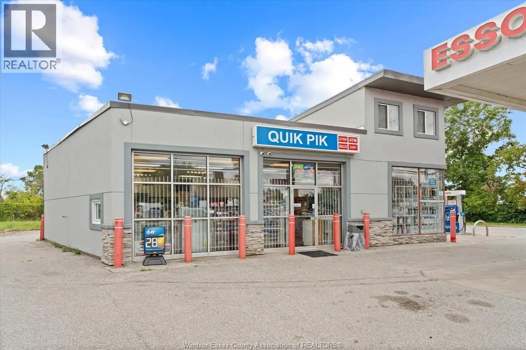 3511 Wyandotte