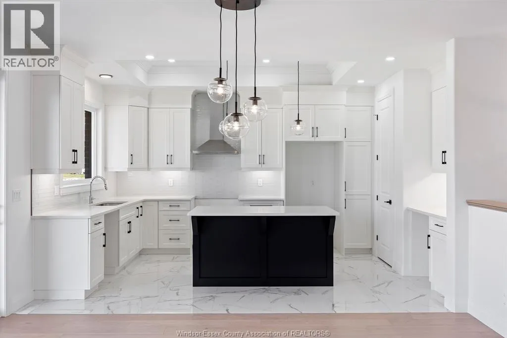 1214 CAMPANA CRESCENT