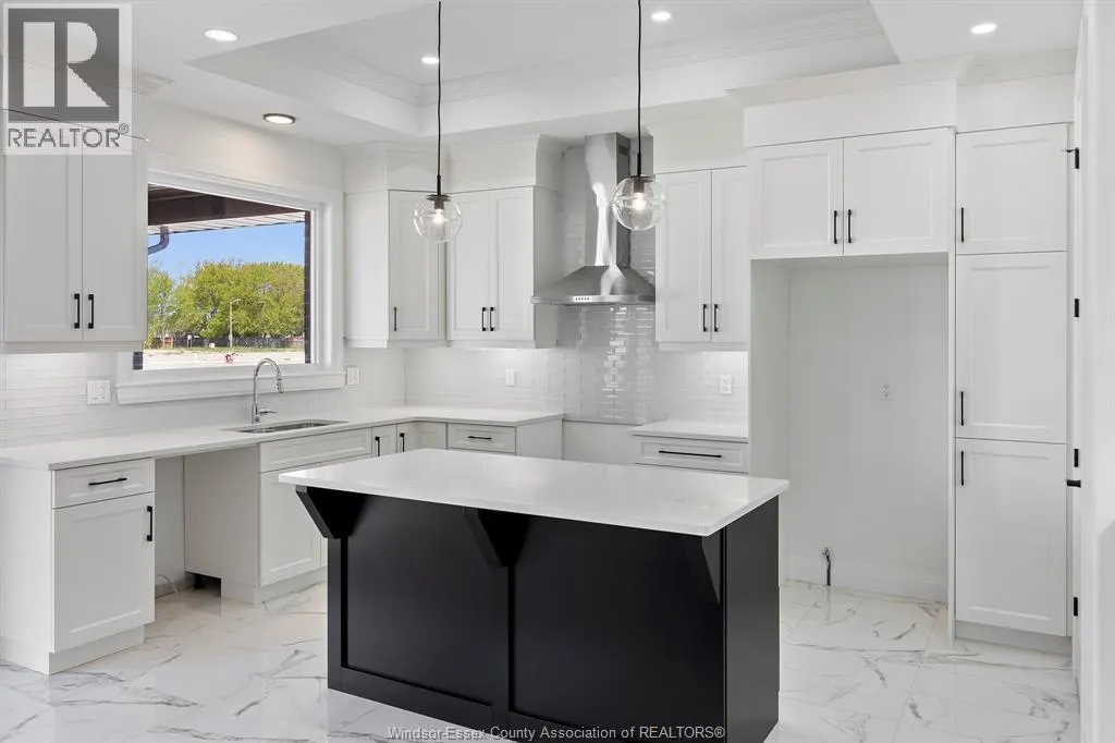 1214 CAMPANA CRESCENT