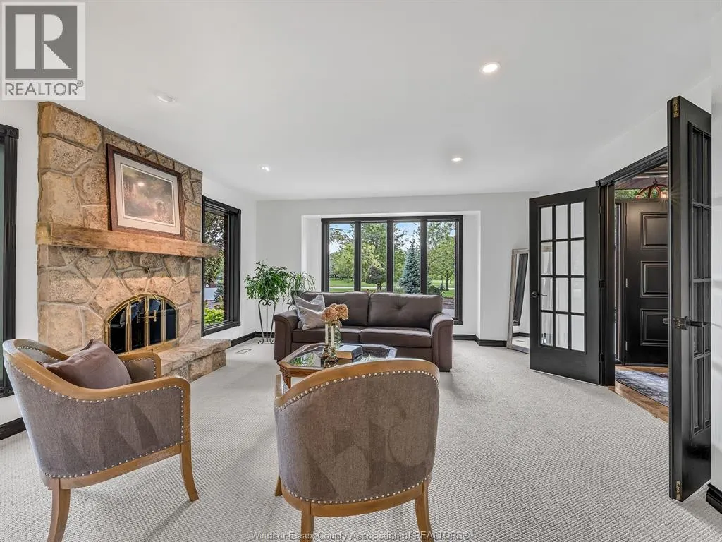 4024 HICKORY ACRES DRIVE