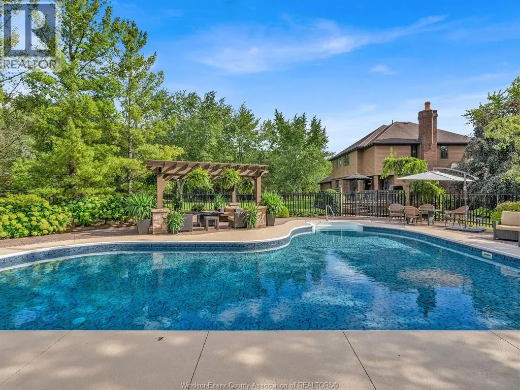 4024 HICKORY ACRES DRIVE