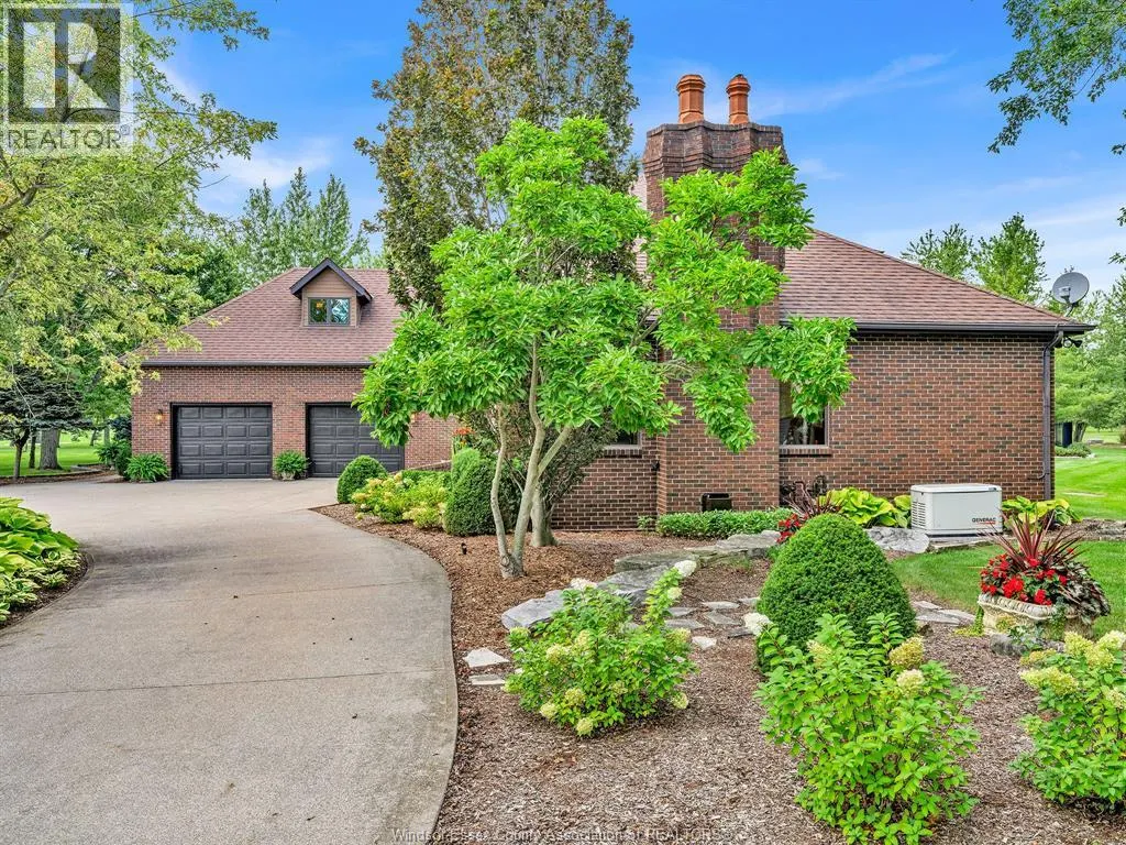 4024 HICKORY ACRES DRIVE