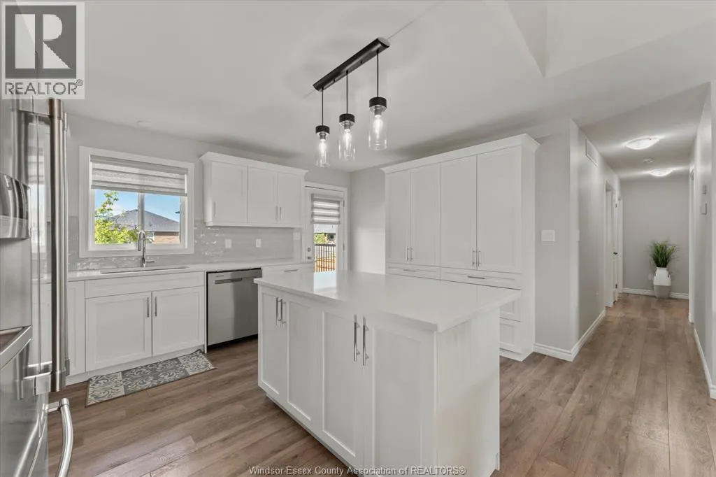 392 CYPRESS LANE