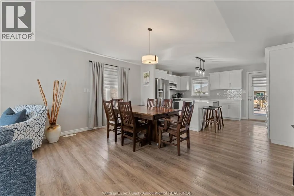 392 CYPRESS LANE