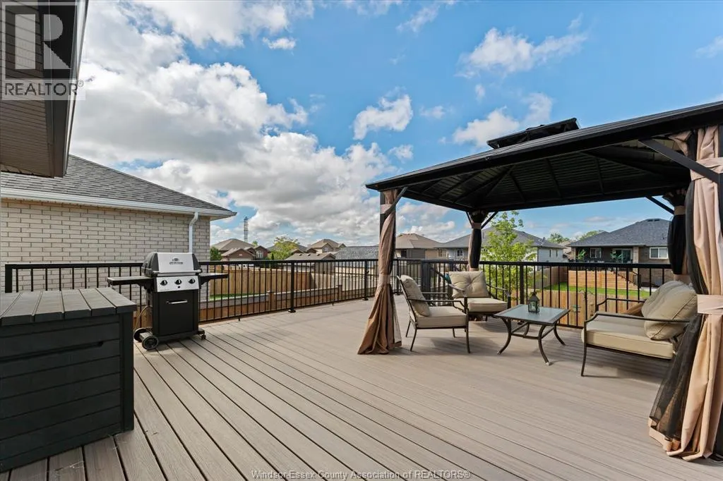 392 CYPRESS LANE