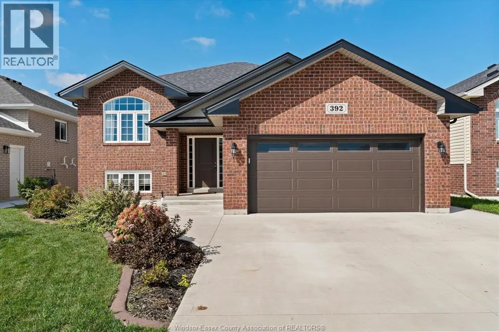 392 CYPRESS LANE