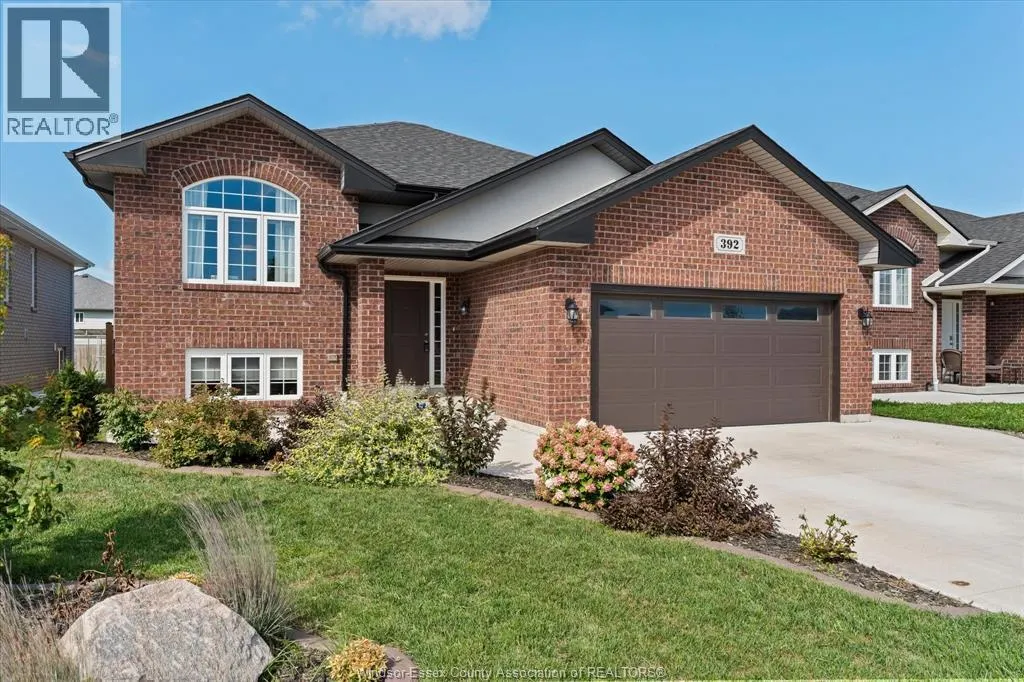 392 CYPRESS LANE