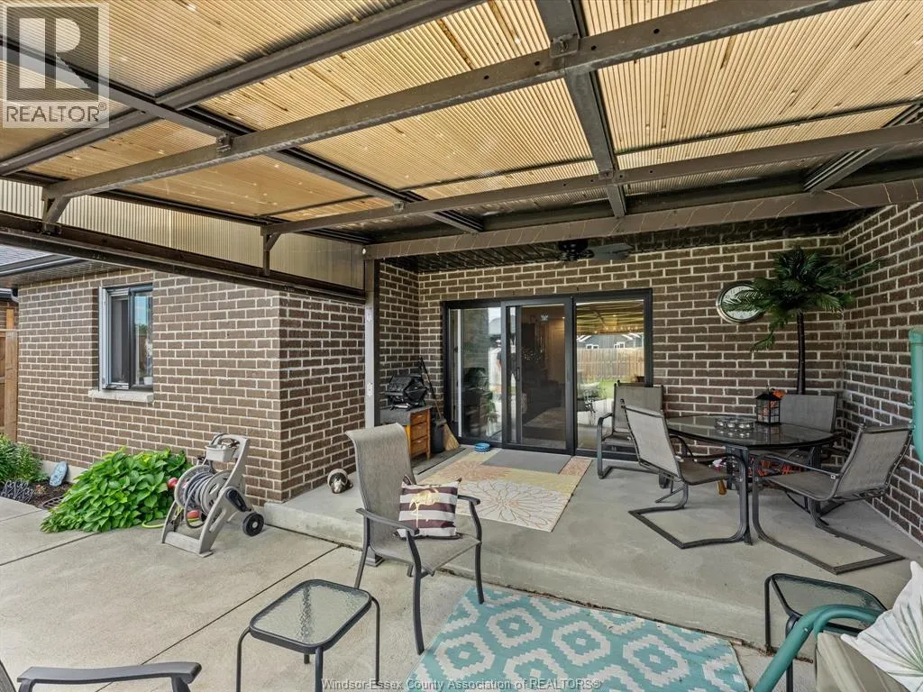 330 Ironside STREET