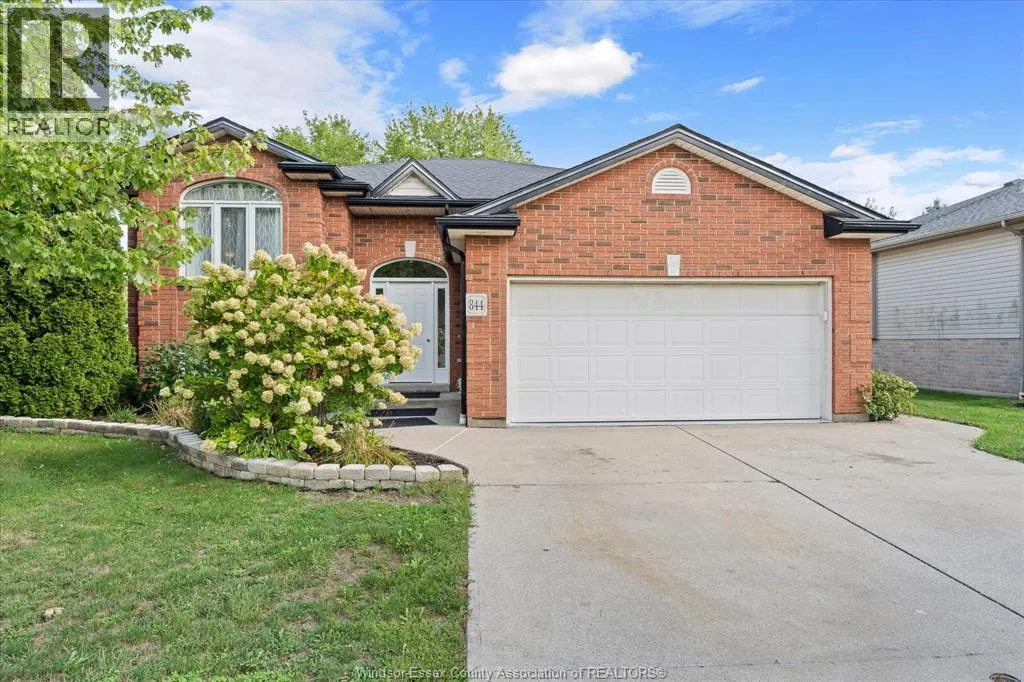 844 COTTAGE GROVE