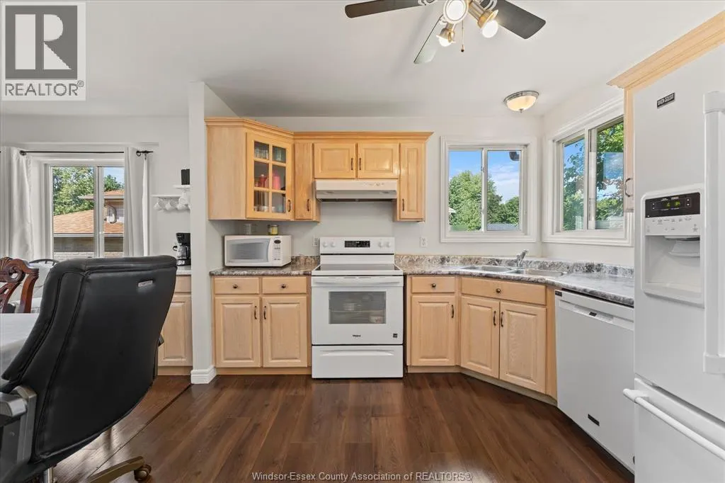 844 COTTAGE GROVE