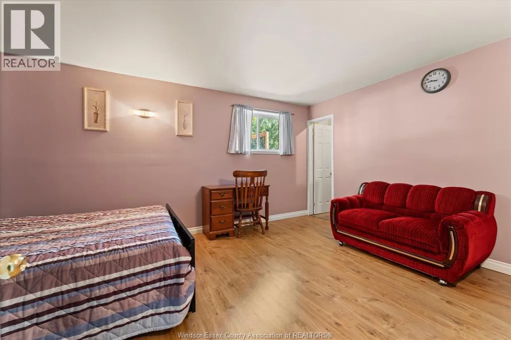 844 COTTAGE GROVE