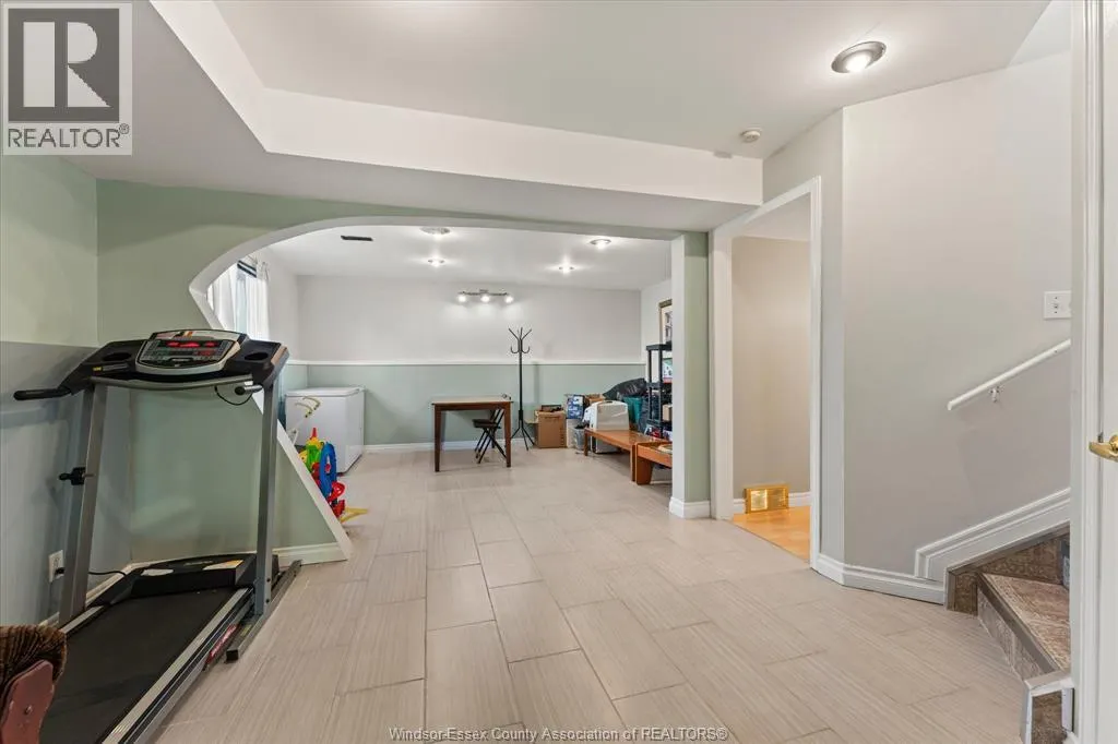 844 COTTAGE GROVE