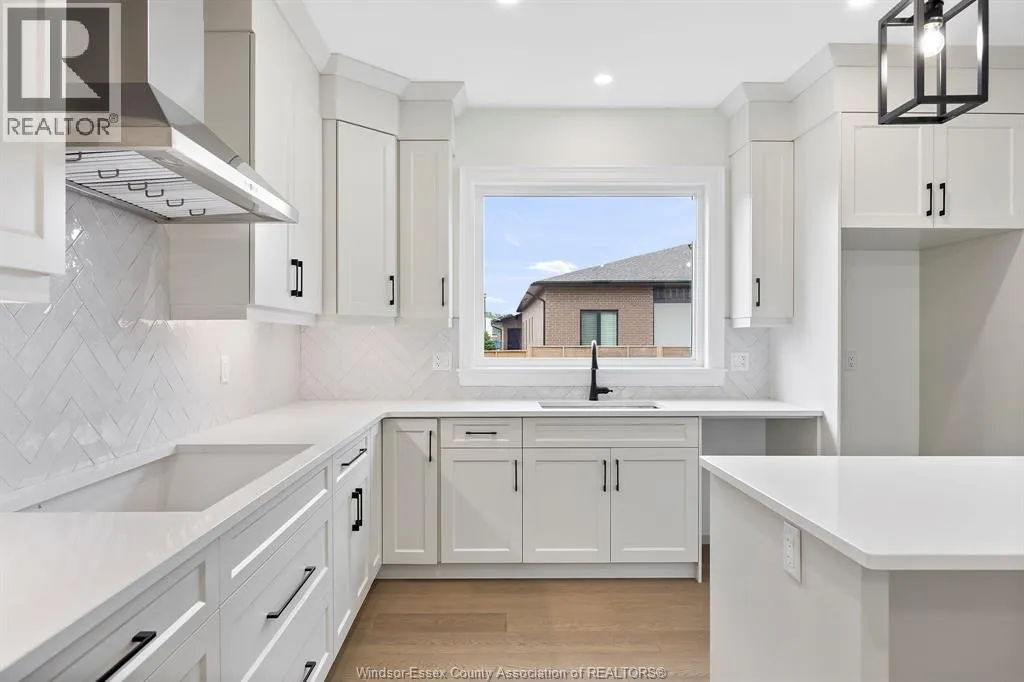 1223 CAMPANA CRESCENT