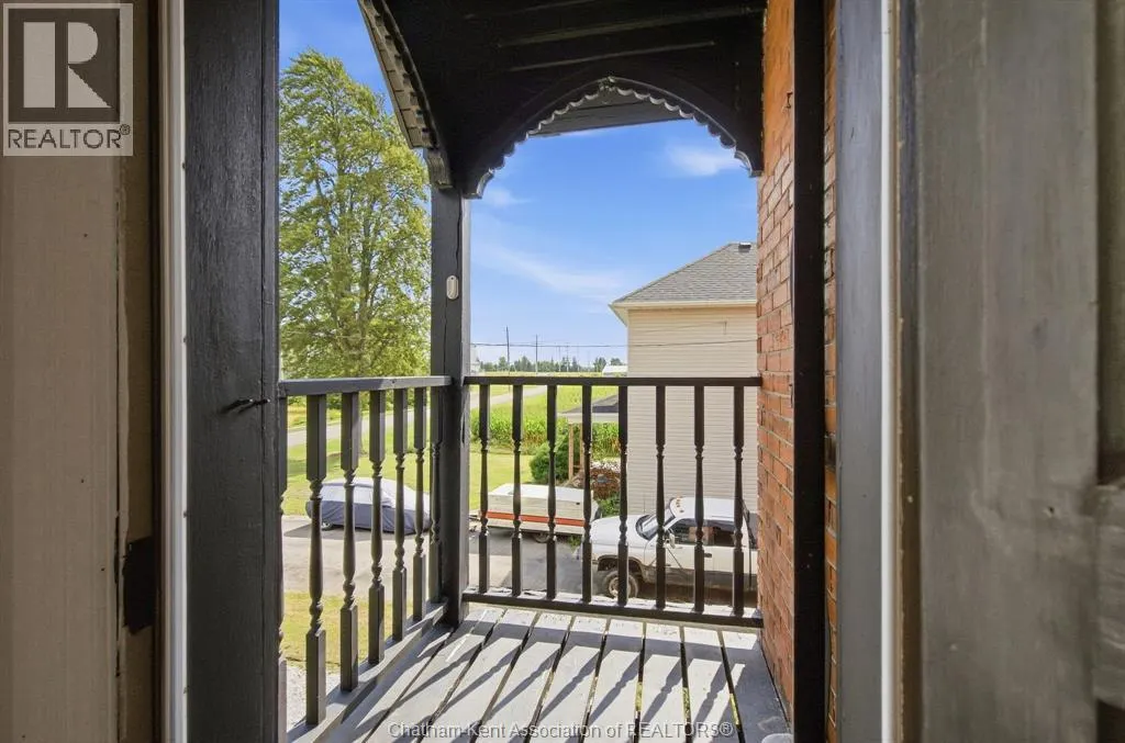 136 King STREET South