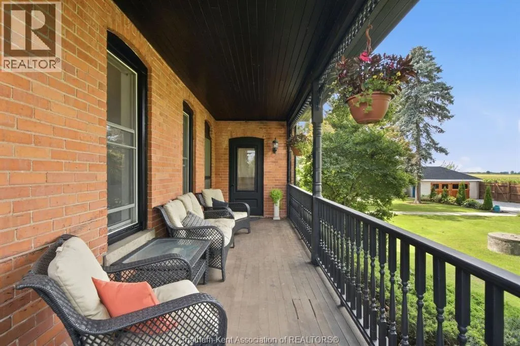 136 King STREET South