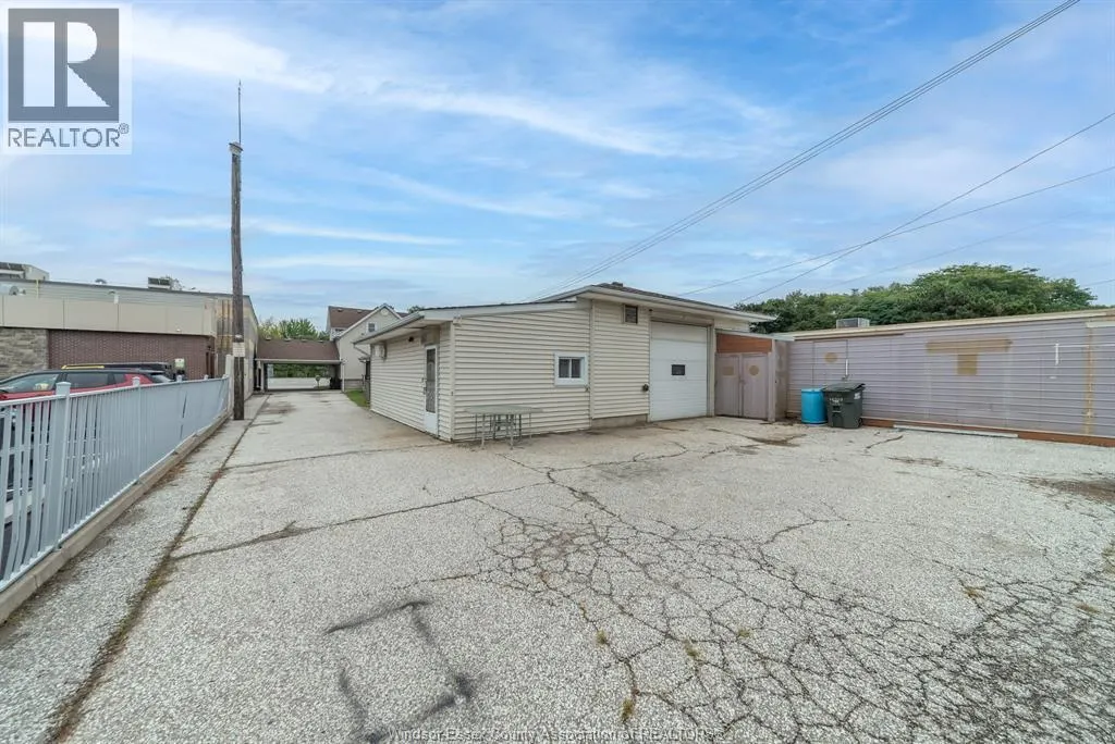 12353 TECUMSEH ROAD East