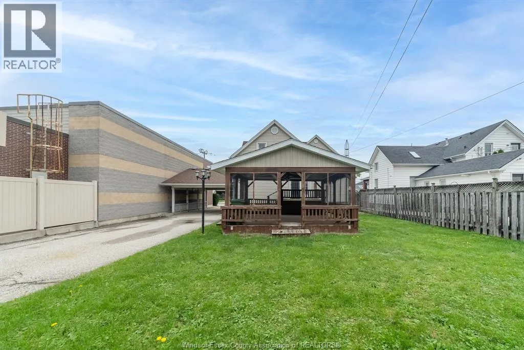 12353 TECUMSEH ROAD East