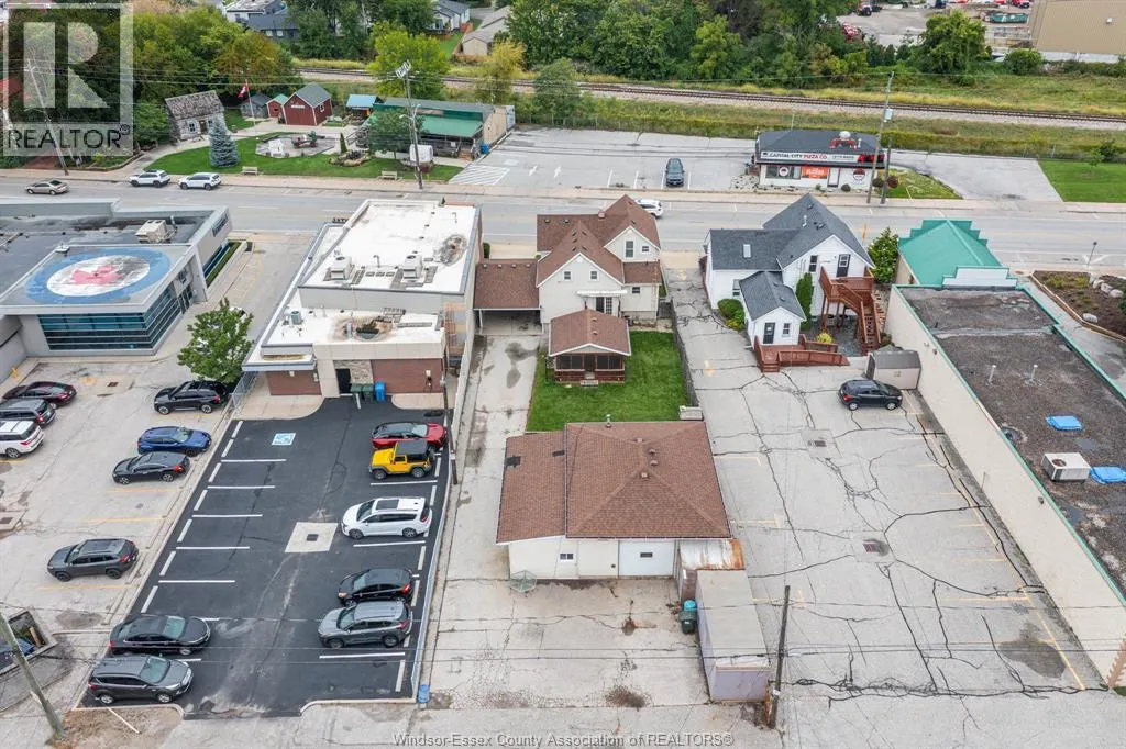 12353 TECUMSEH ROAD East