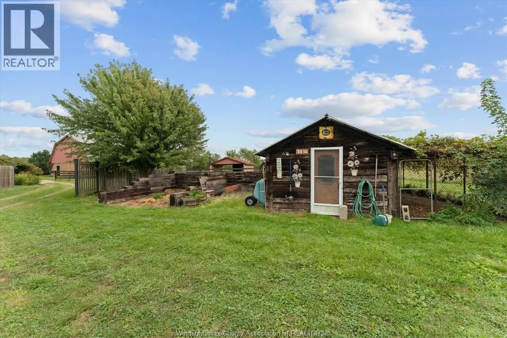4913 4th CONCESSION RD E East
