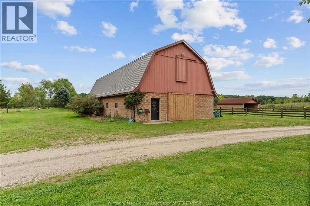 4913 4th CONCESSION RD E East
