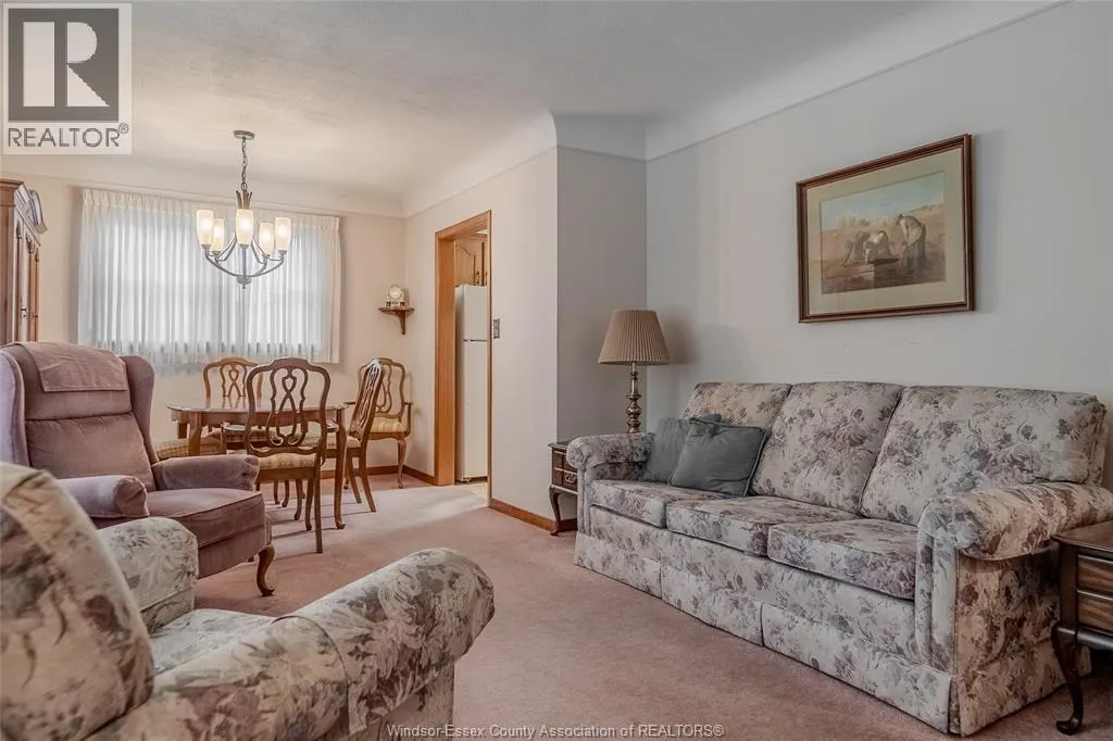 1051 Grand Marais ROAD West