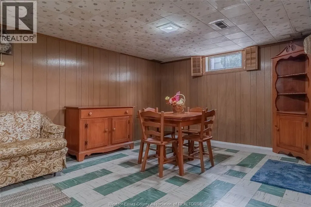 1051 Grand Marais ROAD West