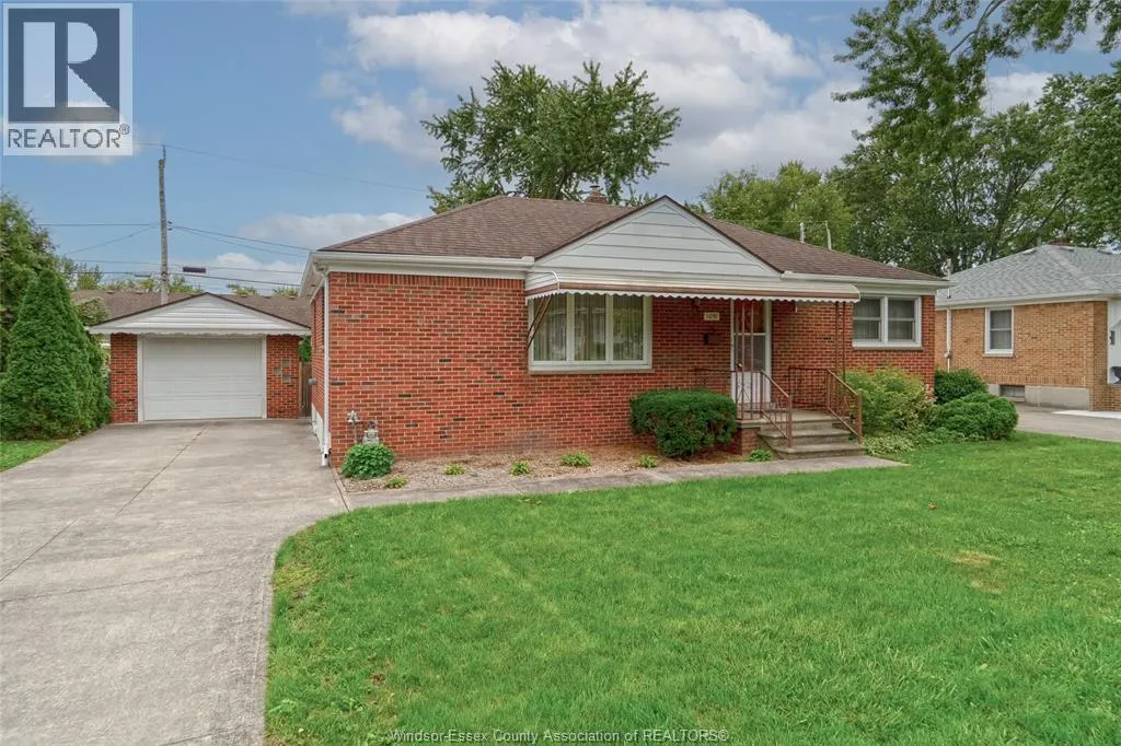 1051 Grand Marais ROAD West
