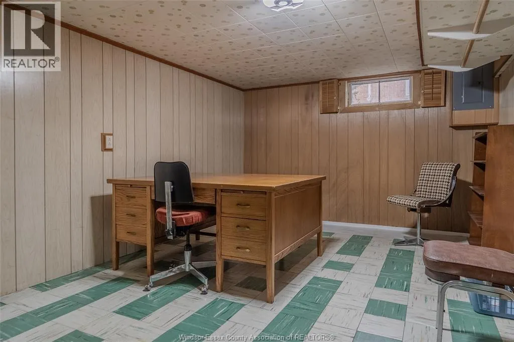 1051 Grand Marais ROAD West
