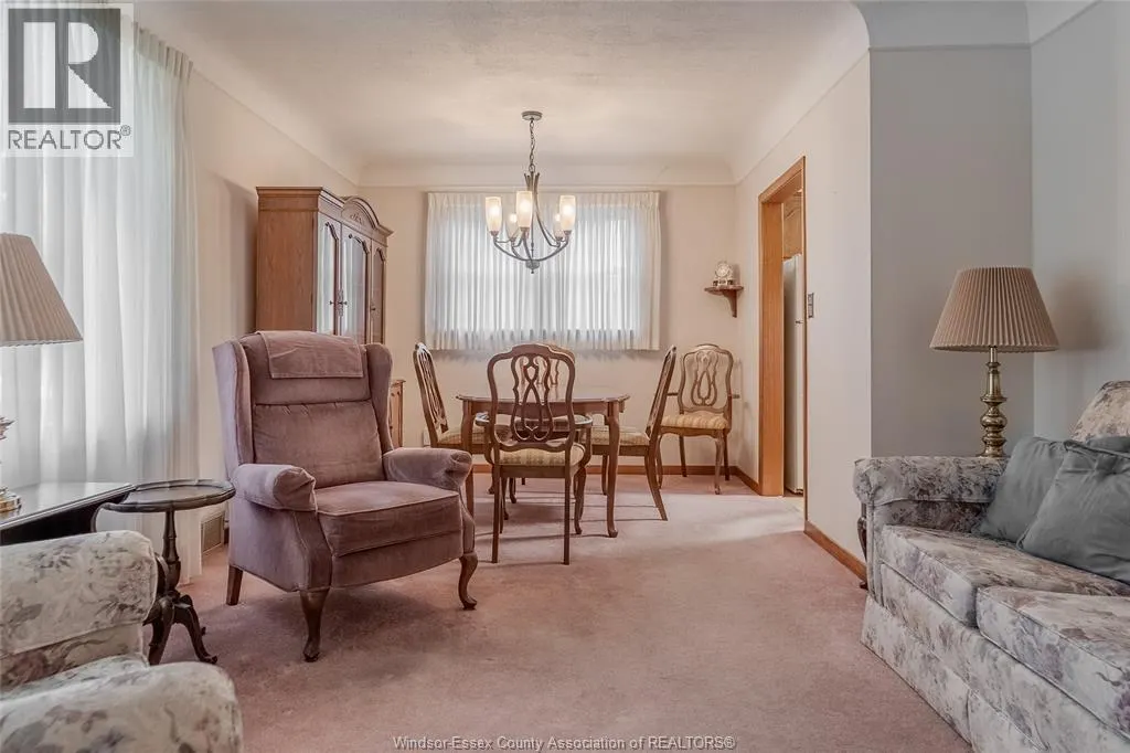 1051 Grand Marais ROAD West