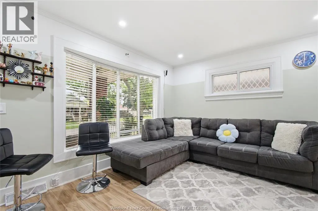 1351 FRANCOIS ROAD
