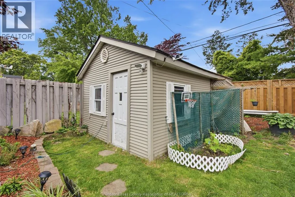 1351 FRANCOIS ROAD