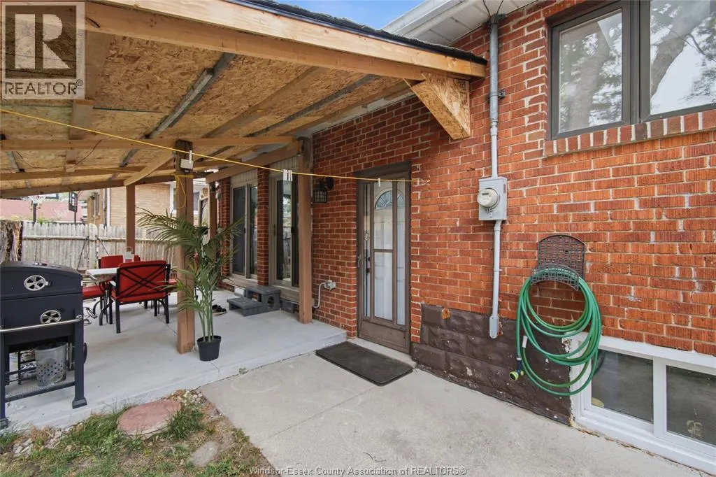 1351 FRANCOIS ROAD