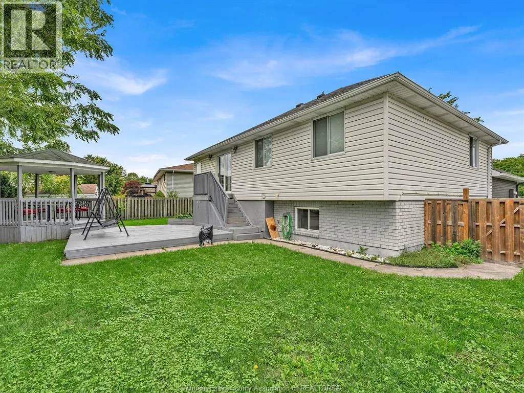 242 GEORGE CRESCENT