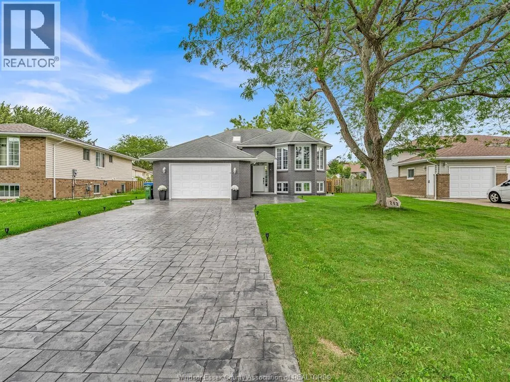 242 GEORGE CRESCENT
