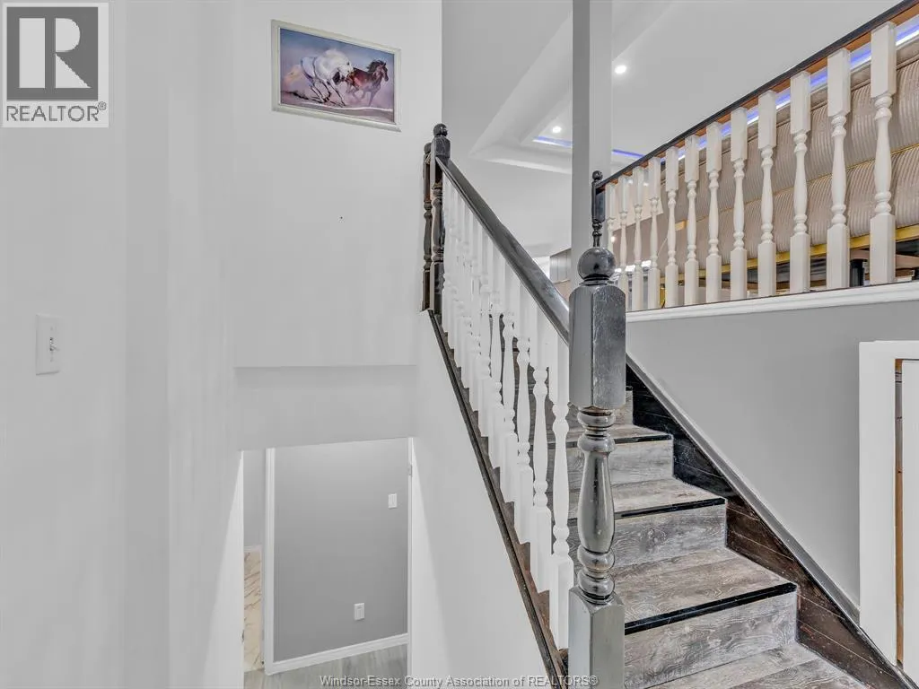 242 GEORGE CRESCENT