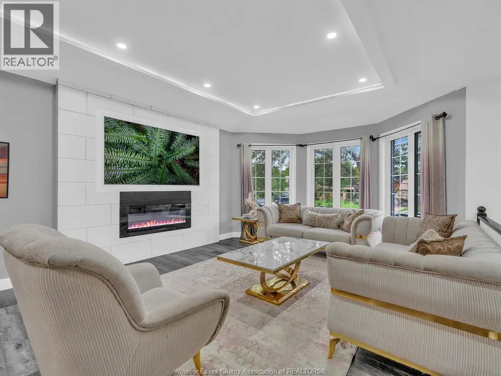 242 GEORGE CRESCENT
