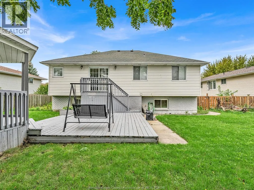242 GEORGE CRESCENT