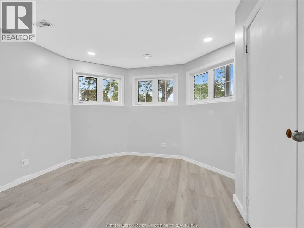 242 GEORGE CRESCENT