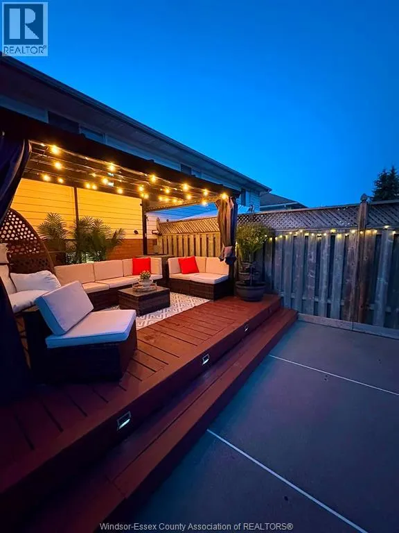 12589 HORWOOD CRESCENT