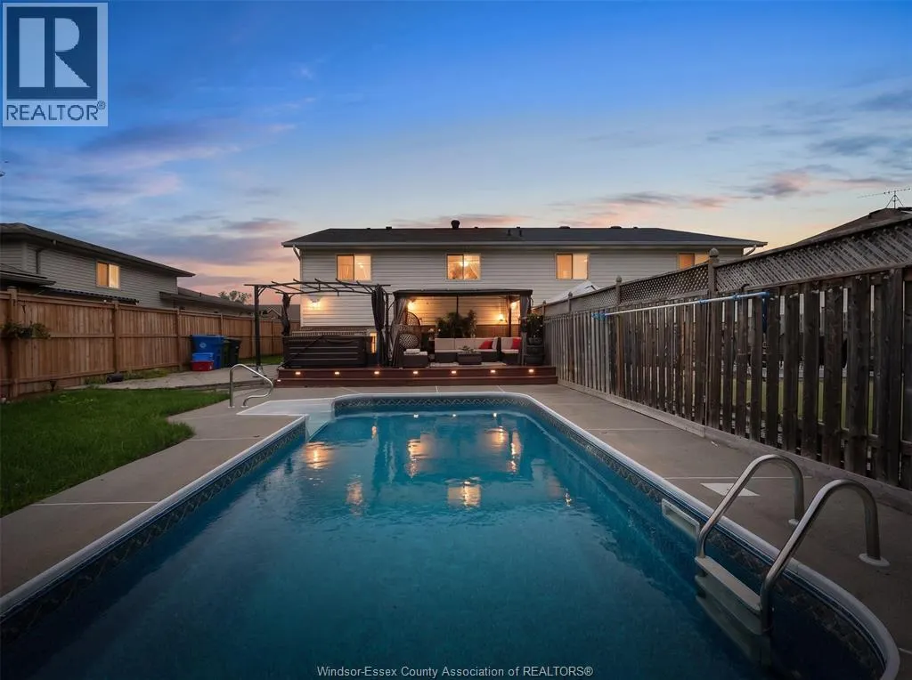 12589 HORWOOD CRESCENT