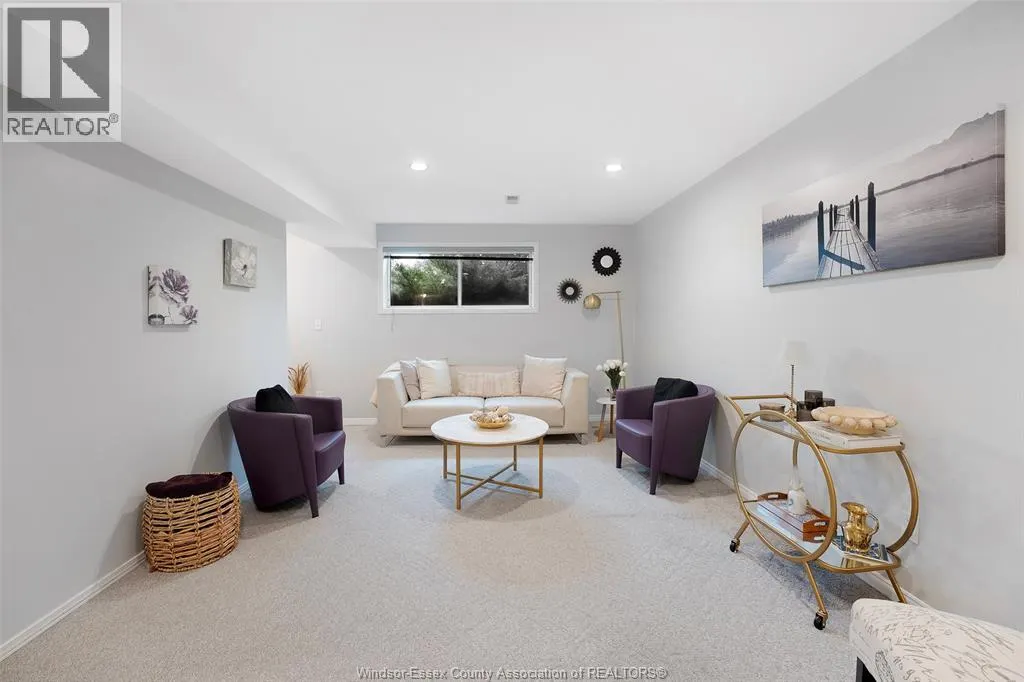 12589 HORWOOD CRESCENT