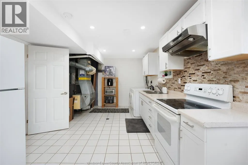 12589 HORWOOD CRESCENT